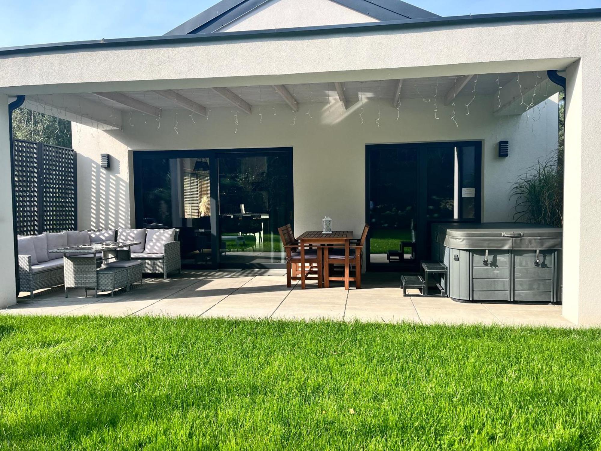 Holiday home House Garden&spa-dom Nad Morzem Z Sauna I Jacuzzy *